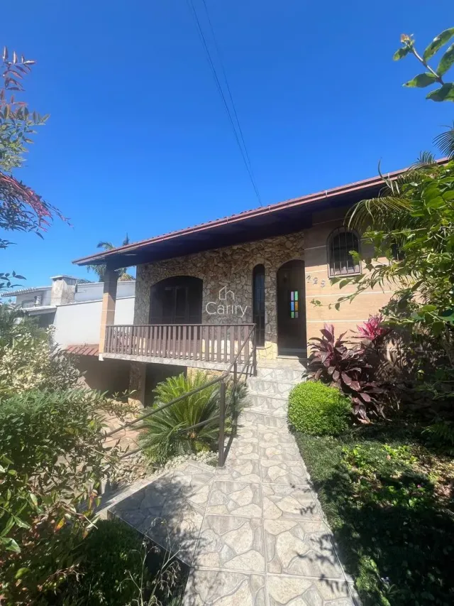 Casa com 3 dormitórios