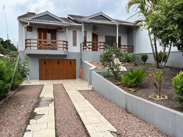 Casa com 3 dormitórios
