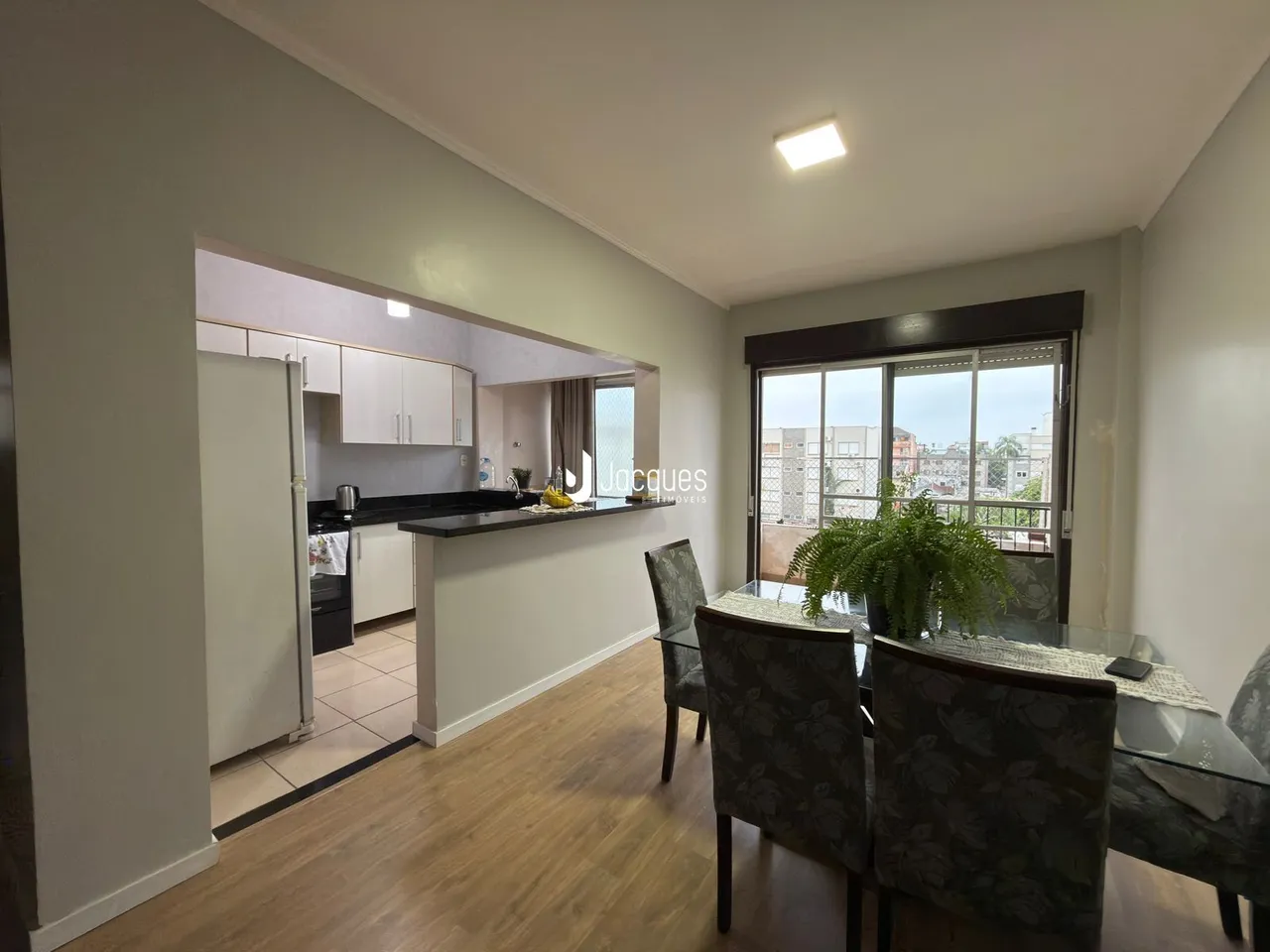 Apartamento com 2 dormitórios, foto 1