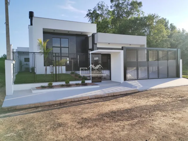 Casa com 3 dormitórios