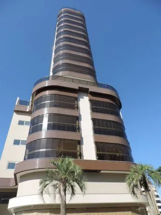 Apartamento com 3 dormitórios