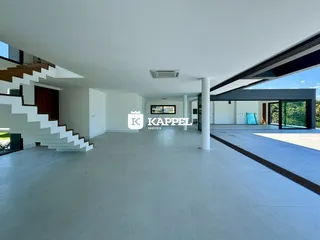 Foto de um hall amplo com escadaria em um imóvel em Lajeado.