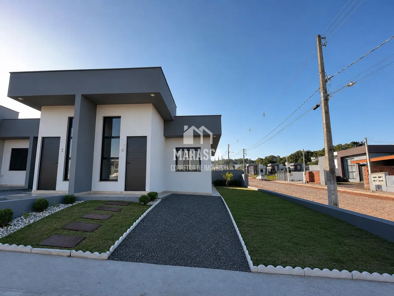 Casa geminada com 2 dormitórios, foto 1