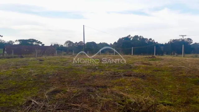 Foto de um campo aberto e gramado em Lajeado, Brasil.