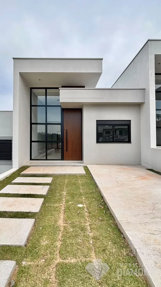 Casa geminada com 2 dormitórios