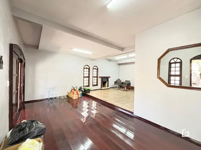 Casa com 4 dormitórios, foto 2