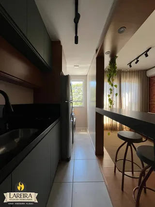 Hall de passagem de uma residência em Lajeado, Brasil.