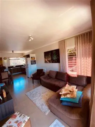 Casa com 2 dormitórios, foto 2
