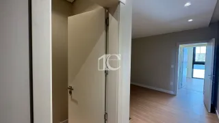 Apartamento com 4 dormitórios, foto 16