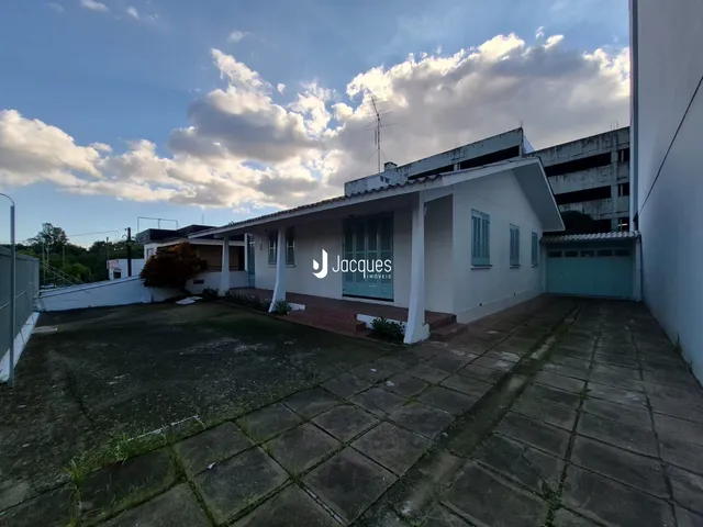A fachada de uma residência em Lajeado, Brasil.