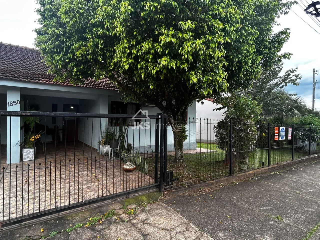 Casa com 3 dormitórios, foto 1