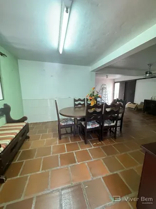 Casa com 4 dormitórios, foto 2