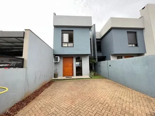 Sobrado com 3 dormitórios, foto 1