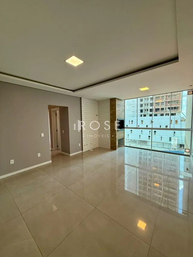 Apartamento com 2 dormitórios
