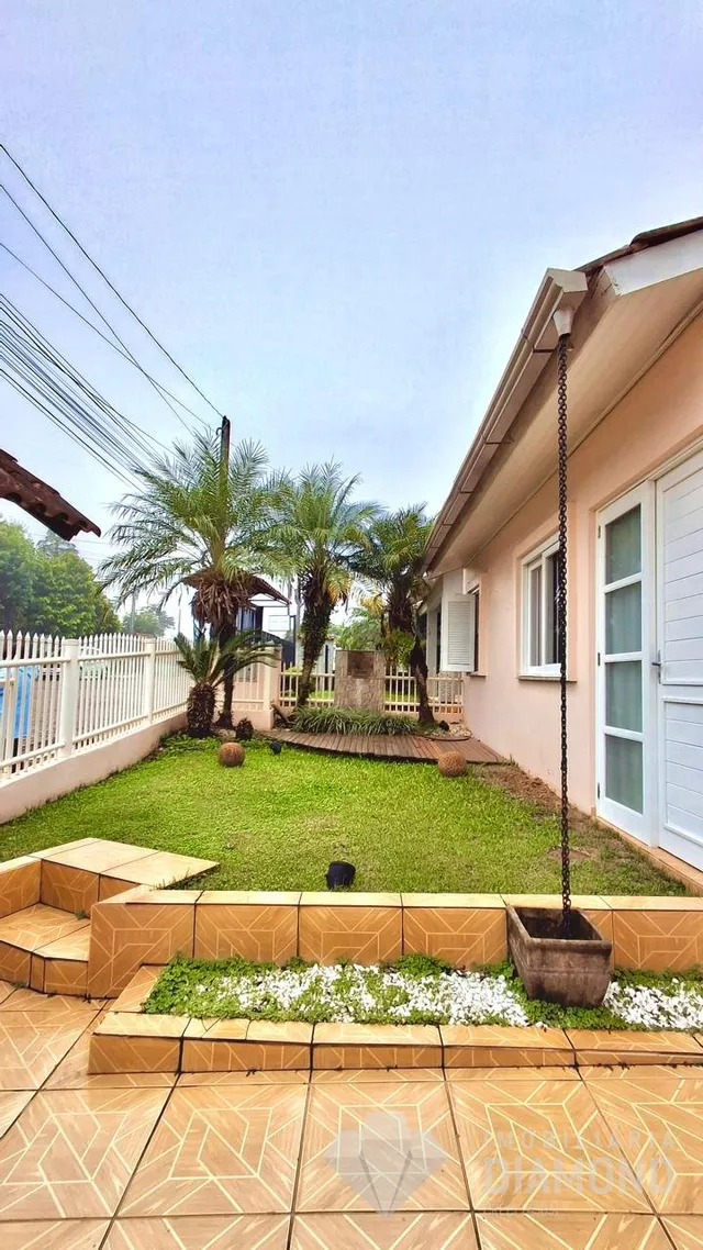 Casa com 3 dormitórios