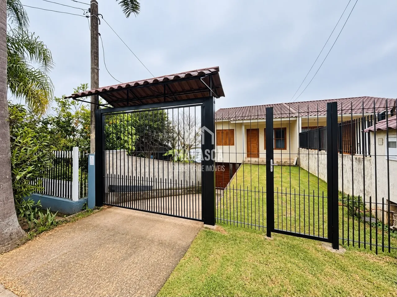 Casa geminada com 2 dormitórios, foto 1