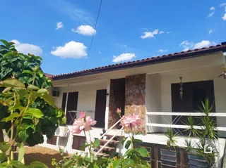 Casa com 5 dormitórios, foto 1