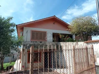 Casa com 4 dormitórios, foto 1