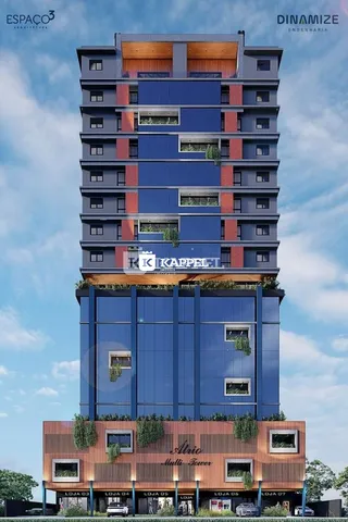 Foto da fachada de um prédio residencial moderno com revestimento azul e madeira em Lajeado, Brasil.