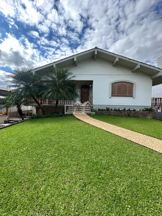 Casa com 4 dormitórios, foto 2