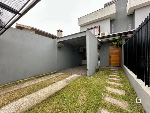 Fachada de uma residência moderna em Lajeado, Brasil.