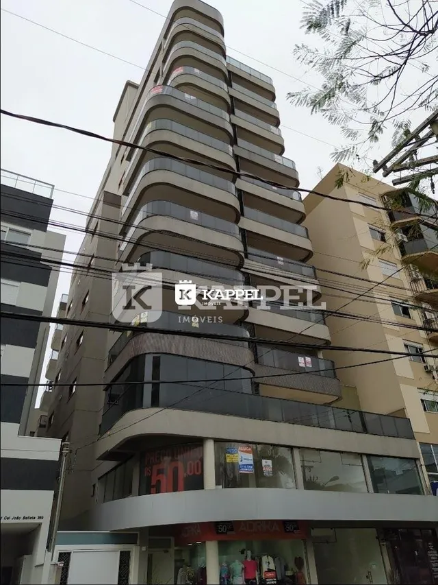Fachada de um prédio residencial moderno em Lajeado, Brasil.