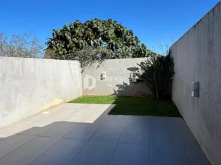 Vista externa do quintal de uma propriedade em Lajeado, Brasil.