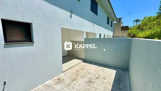 Foto da fachada externa de uma residência em Lajeado, Brasil.