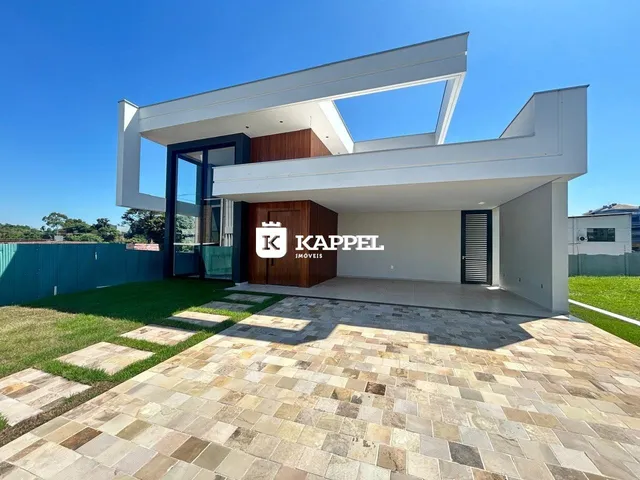 Casa com 3 dormitórios