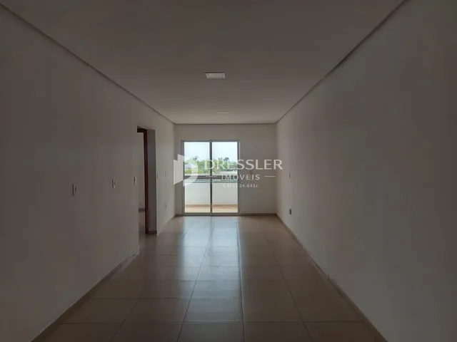 Apartamento com 3 dormitórios, foto 2