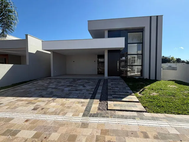 Casa com 3 dormitórios