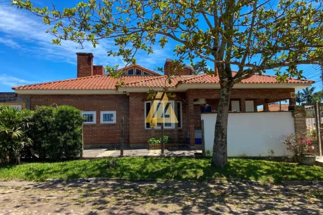 Casa com 3 dormitórios