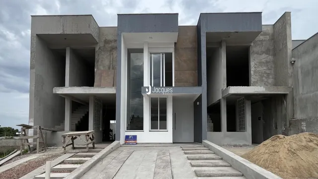 Fachada de uma construção residencial em Lajeado, Brasil.