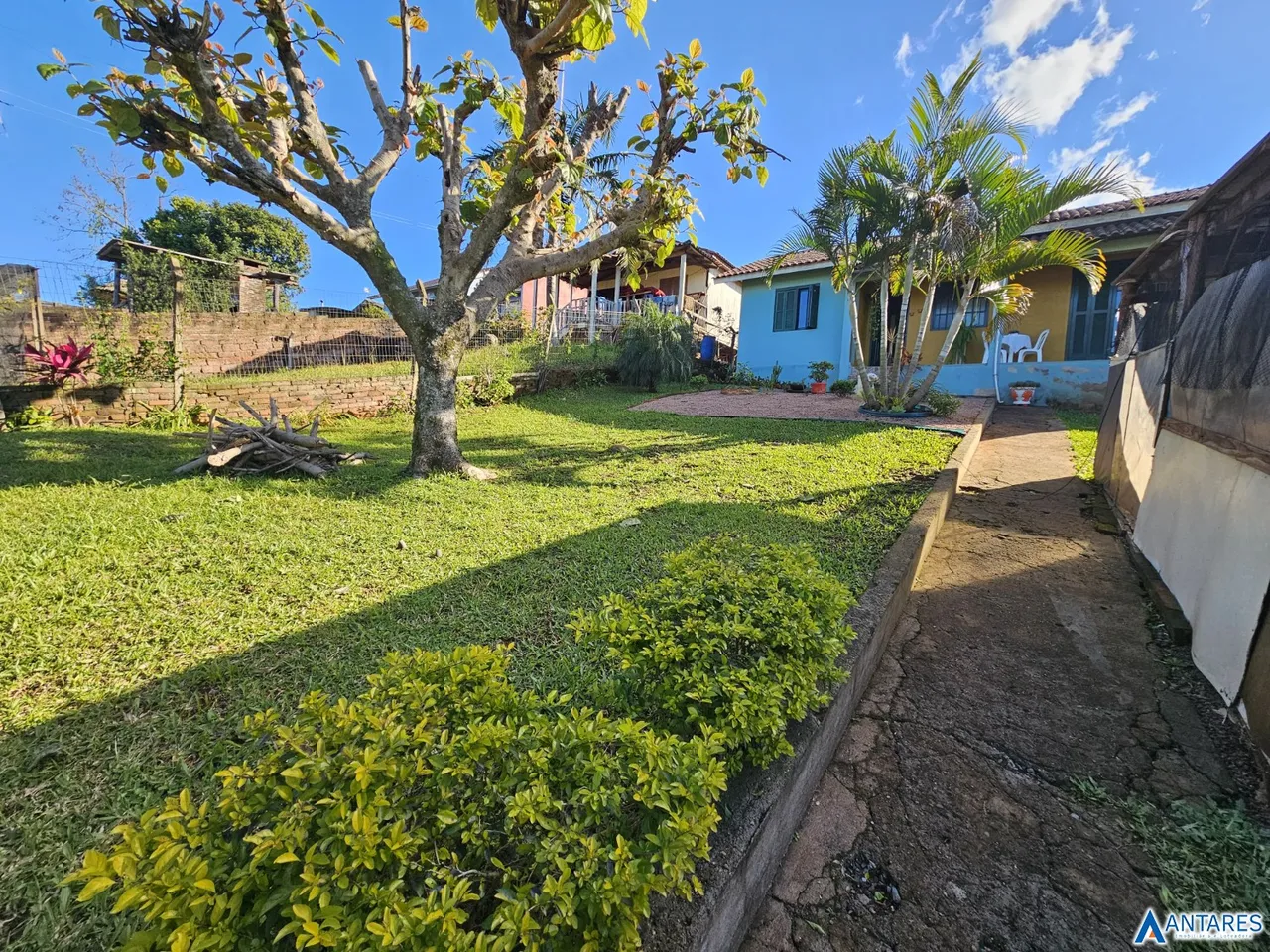Casa com 3 dormitórios, foto 1