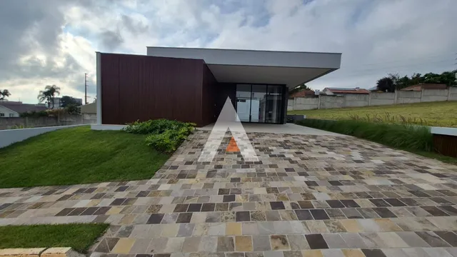 Casa com 3 dormitórios
