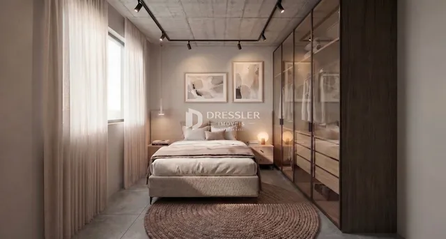 Quarto com cama e grandes janelas em um ambiente moderno.