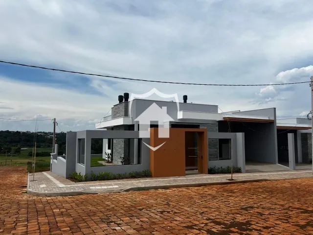 Casa geminada com 3 dormitórios