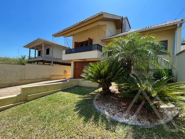 Casa com 3 dormitórios