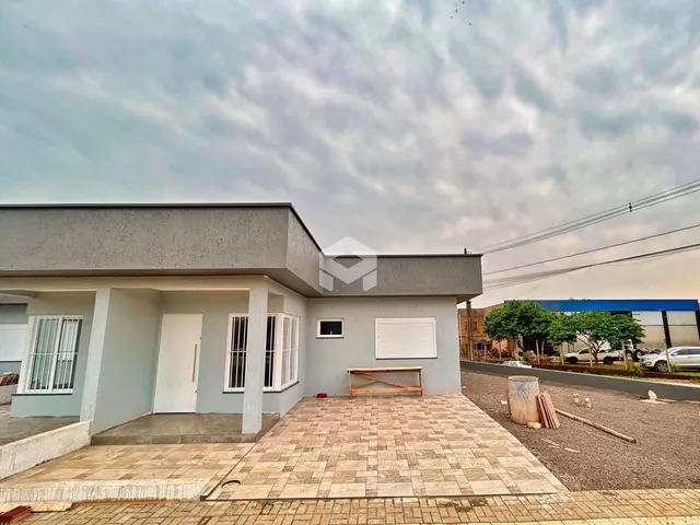 Casa geminada com 2 dormitórios