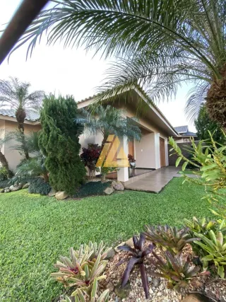 Casa com 4 dormitórios, foto 2