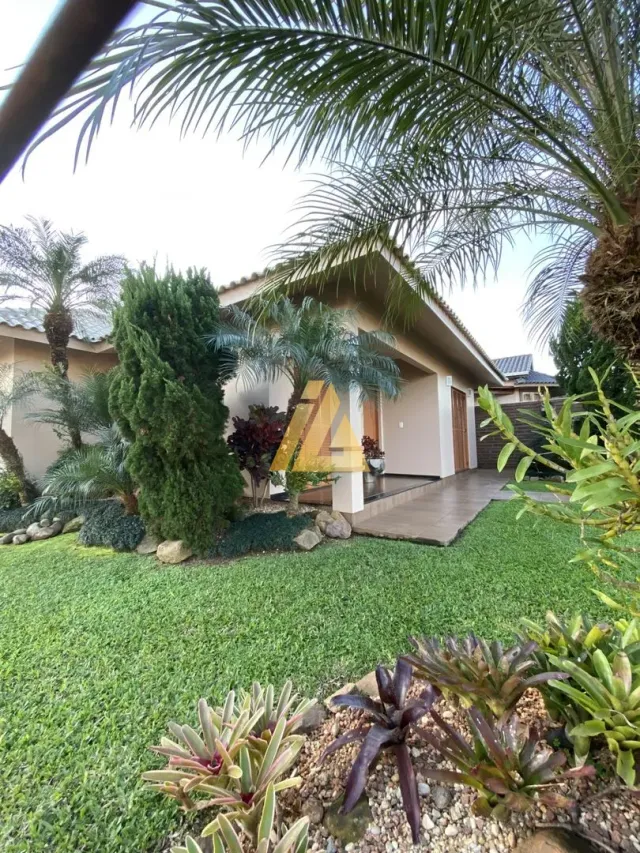 Casa com 4 dormitórios, foto 2