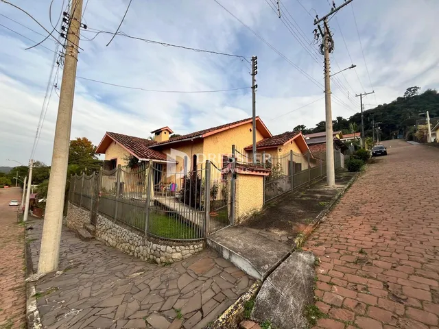 Casa com 4 dormitórios, foto 2