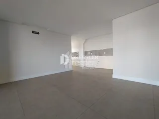 Espaço interno vazio de uma residência em Lajeado.