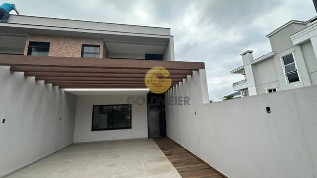Sobrado com 3 dormitórios