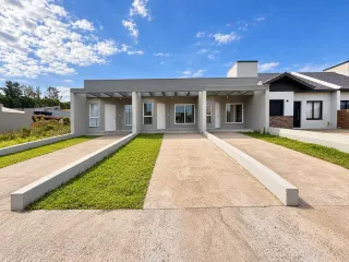 Casa geminada com 2 dormitórios, foto 1