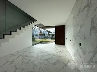 Casa com 6 dormitórios, foto 2