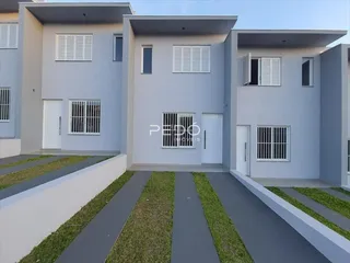 Fachada externa de uma residência moderna em Lajeado, Brasil.