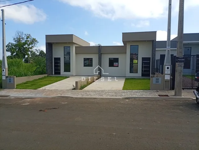 Casa geminada com 3 dormitórios
