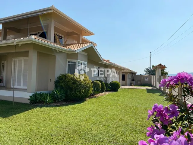 Casa com 3 dormitórios