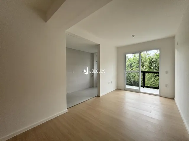 Apartamento com 2 dormitórios, foto 3